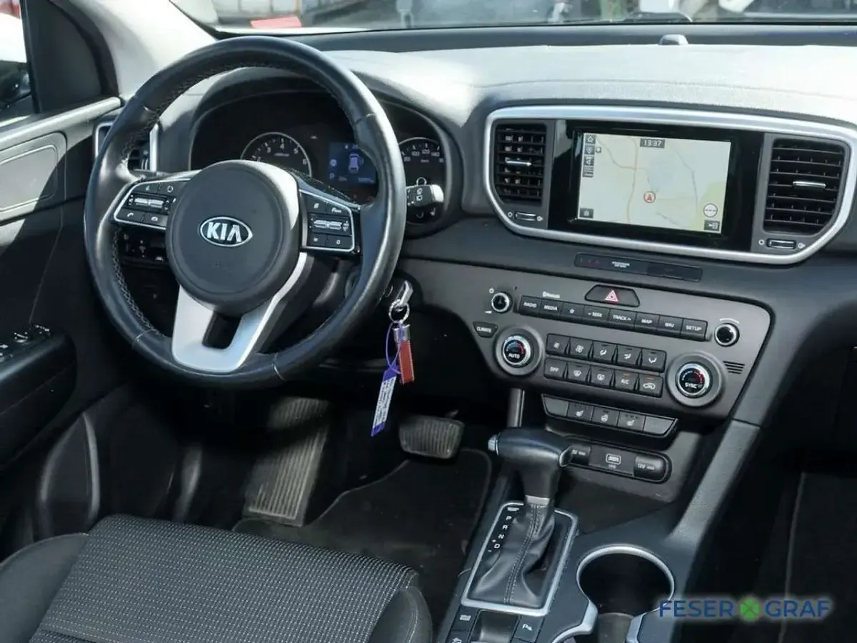 Gebraucht Kia Sportage Vision 177 PS (130 kW) 2019 Cararraweiss SUV