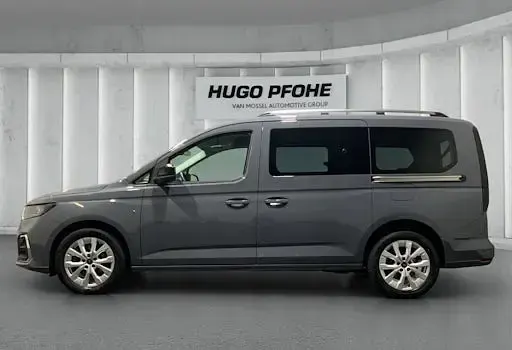 Gebraucht Ford Grand Tourneo Connect Titanium 116 PS (85 kW) 2025 Grau Van / Kleinbus