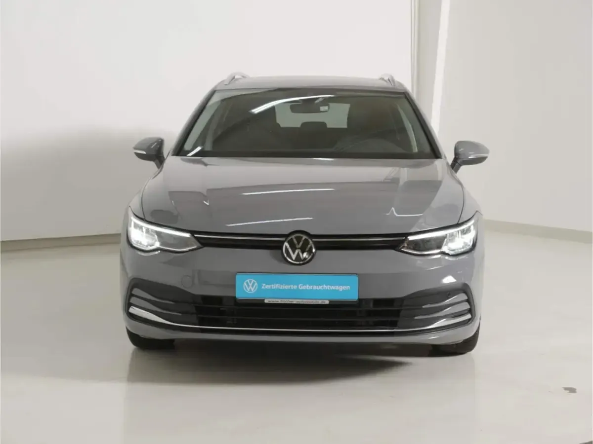 Gebraucht VW Golf VIII Move 110 PS (80 kW) 2024 Grau Kombi