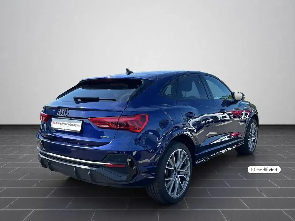 Gebraucht Audi Q3 Sportback S-Line 200 PS (147 kW) 2023 Navarrablau metallic SUV