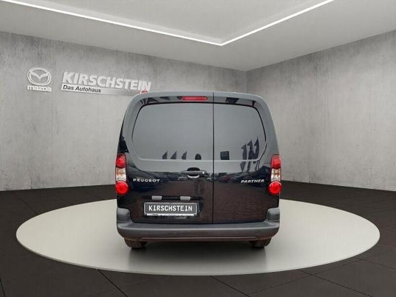 Gebraucht Peugeot Partner 75 PS (55 kW) 2018 Schwarz Van / Kleinbus