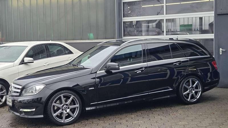 Gebraucht Mercedes C250 AMG 204 PS (150 kW) 2012 Schwarz  unilack Kombi