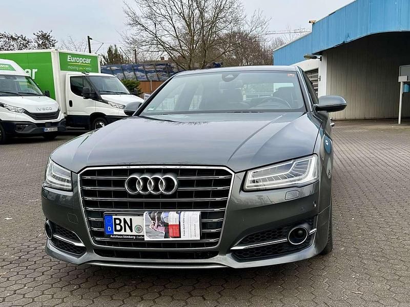 Gebraucht Audi S8 519 PS (381 kW) 2015 Grau Limousine