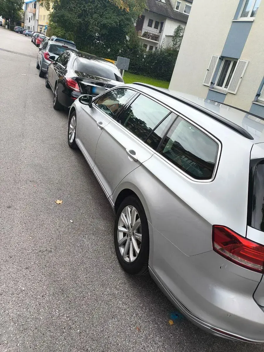 Gebraucht VW Passat Highline 150 PS (110 kW) 2015 Silber Limousine