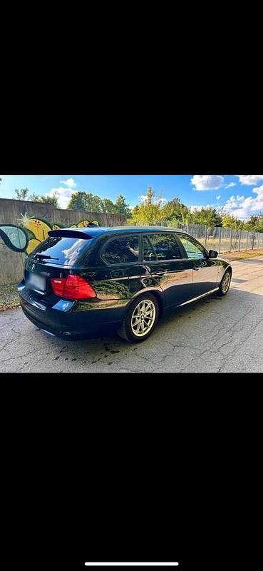 Gebraucht BMW 316 116 PS (85 kW) 2012 Schwarz Kombi