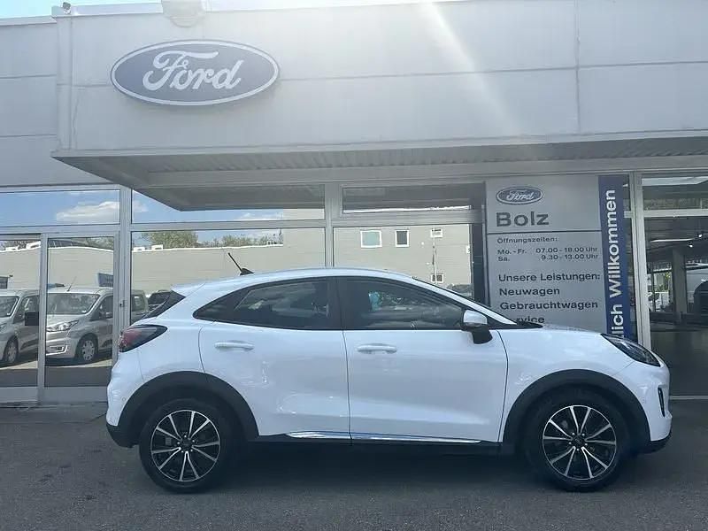 Gebraucht Ford Puma Titanium 125 PS (91 kW) 2021 Weiss (frostweiãÿ) SUV