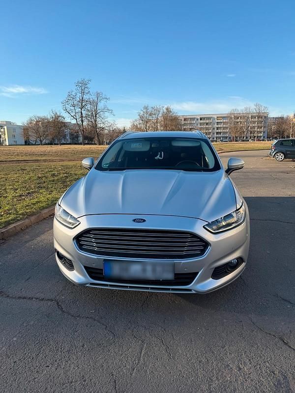 Gebraucht Ford Mondeo 180 PS (132 kW) 2015 Silber Kombi