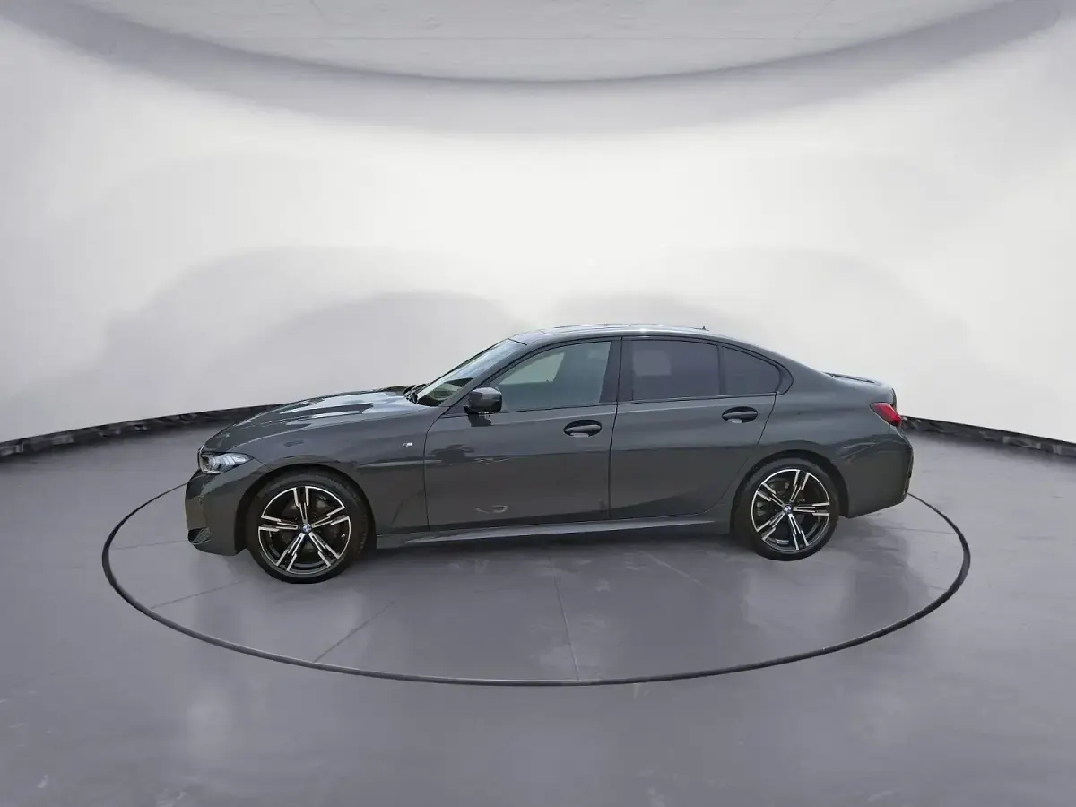 Gebraucht BMW 320 M Sport 190 PS (139 kW) 2025 Limousine