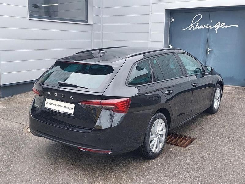 Neu Skoda Octavia Selection 150 PS (110 kW) 2025 Schwarz Kombi