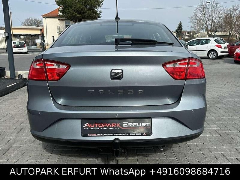 Gebraucht Seat Toledo Style 105 PS (77 kW) 2013 Grau Kleinwagen
