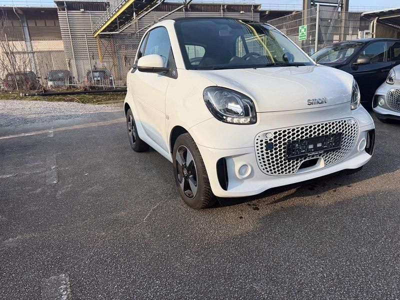 Gebraucht Smart ForTwo Coupé 60 kW (82 PS) 2021 Weiß Coupé