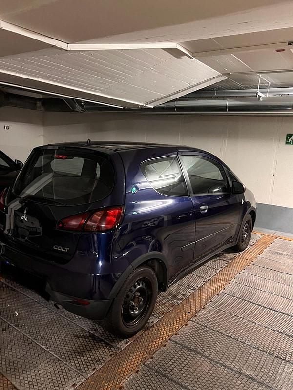 Blau Gebraucht 2011 Mitsubishi Colt Kleinwagen | 740 € - Bild 1/4