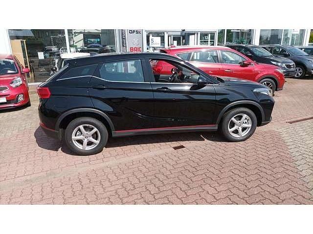 Gebraucht DFSK Fengon 106 PS (77 kW) 2024 Schwarz SUV