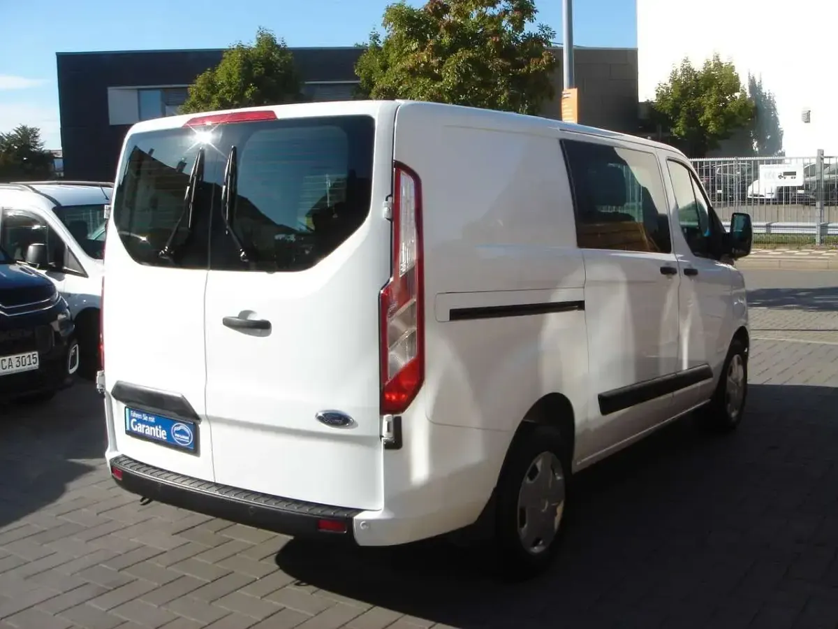 Occasion Ford Transit Custom Trend+ 131 ch (96 kW) 2022 Blanc Monospace