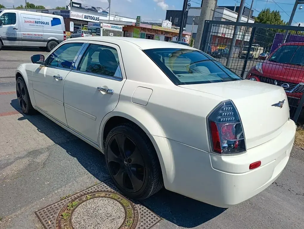 Gebraucht Chrysler 300C 193 PS (141 kW) 2007 Beige Limousine