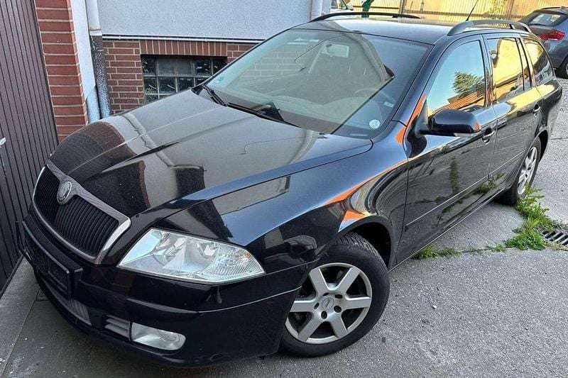 Schwarz magic perleffekt Gebraucht 2007 Skoda Octavia Sport Kombi | 1.290 € (Superpreis) - Bild 1/4