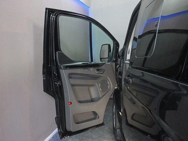 Gebraucht Ford Transit Tourneo Titanium 131 PS (96 kW) 2020 Schwarz Van / Kleinbus