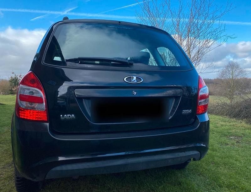 Gebraucht Lada Kalina 98 PS (72 kW) 2016 Schwarz Kombi