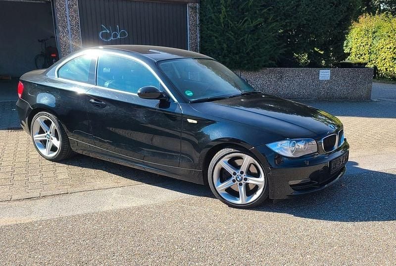 Schwarz Gebraucht 2009 BMW 123 Performance Kleinwagen | 6.200 € (Superpreis) - Bild 1/4