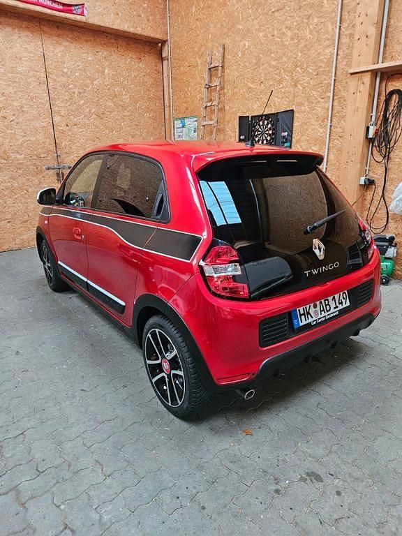 Gebraucht Renault Twingo Intens 90 PS (66 kW) 2017 Rot Kleinwagen