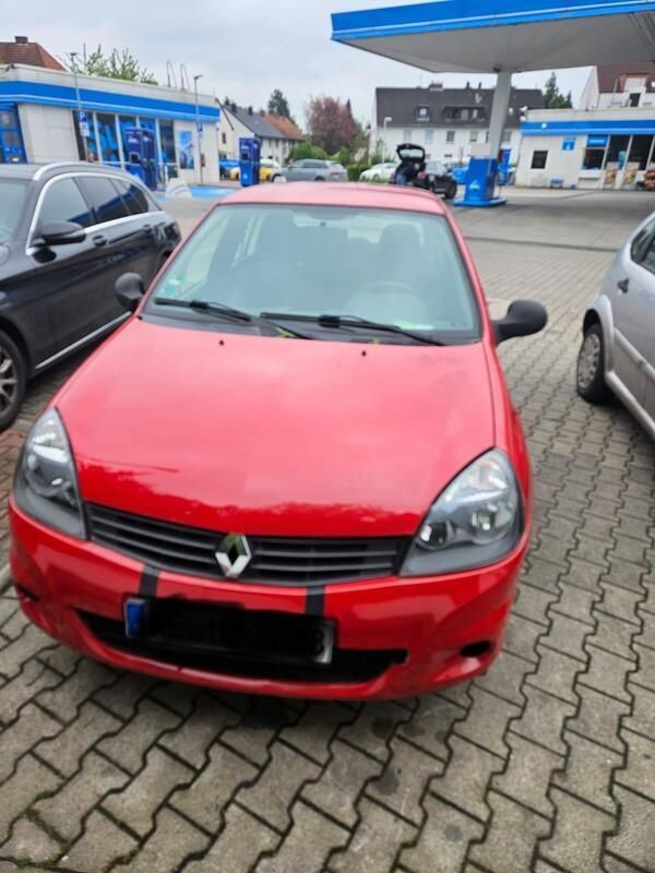 Rot Gebraucht 2012 Renault Clio IV Kleinwagen | 2.500 € - Bild 1/4