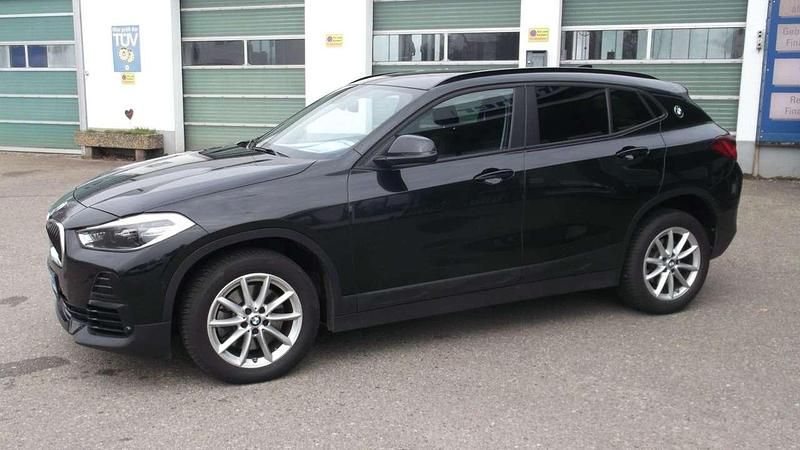 Gebraucht BMW X2 Advantage 178 PS (130 kW) 2023 Black sapphire metallic SUV