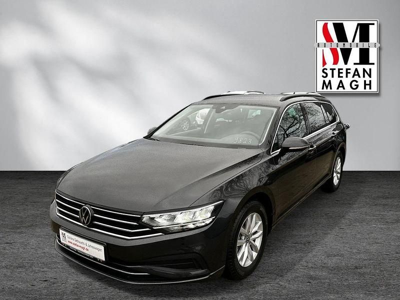 Grau Gebraucht 2023 VW Passat Style Kombi | 27.890 € (Guter Preis) - Bild 1/4