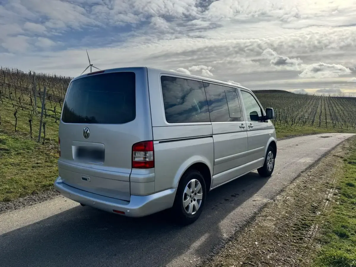 Gebraucht VW Multivan 174 PS (127 kW) 2004 Silber Van / Kleinbus