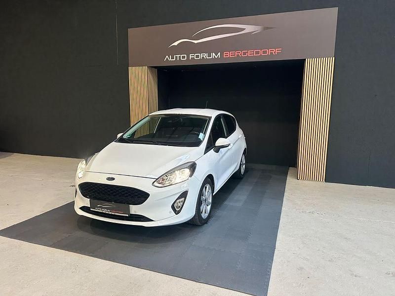 Weiß Gebraucht 2018 Ford Fiesta Cool & Connect Limousine | 8.990 € (Fairer Preis) - Bild 1/4