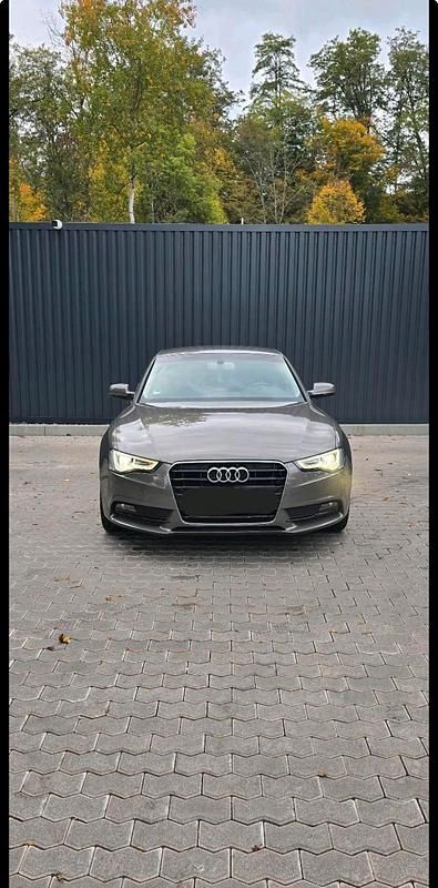 Braun Gebraucht 2013 Audi A5 Design Coupé | 9.991 € (Superpreis) - Bild 1/4