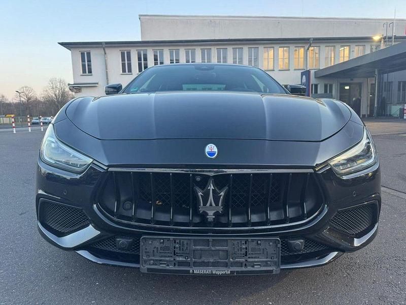 Gebraucht Maserati Ghibli 349 PS (256 kW) 2018 Schwarz Limousine
