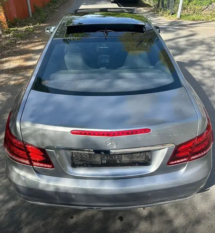 Gebraucht Mercedes E250 204 PS (150 kW) 2013 Silber Coupé