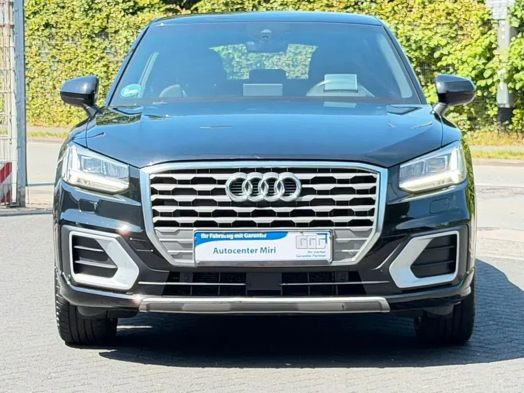 Gebraucht Audi Q2 Sport 116 PS (85 kW) 2017 Schwarz SUV