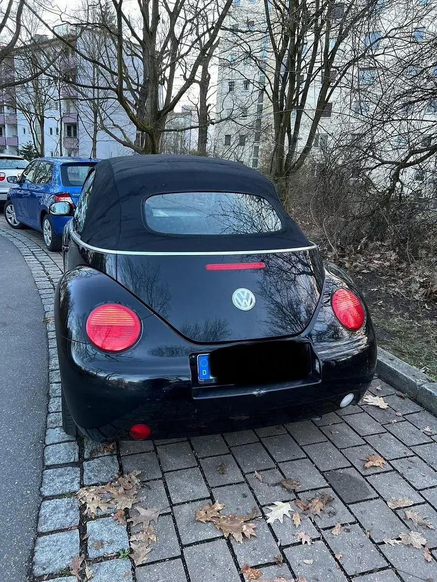 Gebraucht VW New Beetle 75 PS (55 kW) 2003 Schwarz Kleinwagen