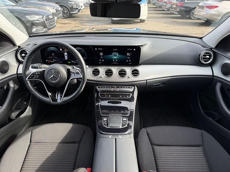 Gebraucht Mercedes E220 200 PS (147 kW) 2022 Schwarz  unilack Kombi
