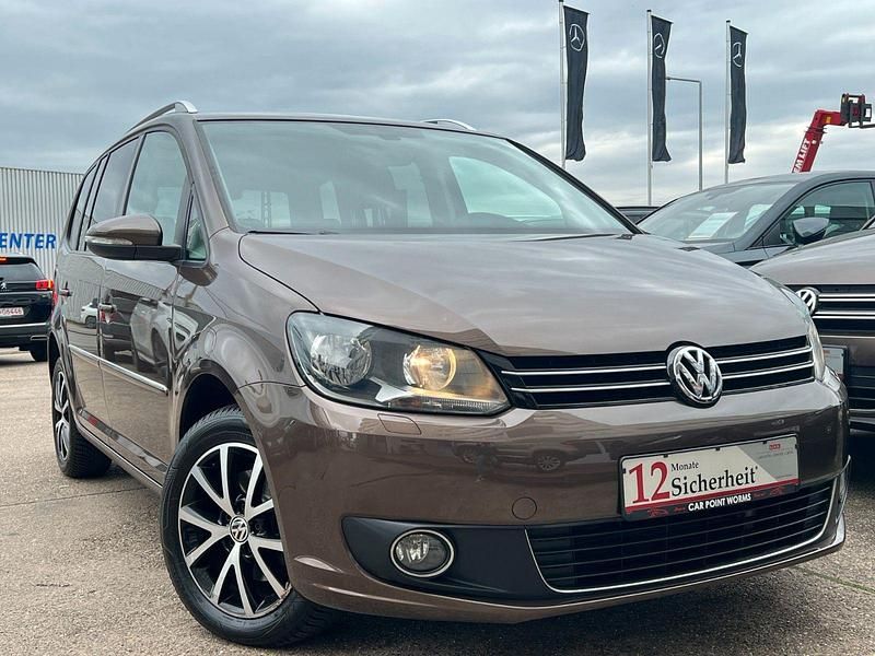 Gebraucht VW Touran Highline 140 PS (102 kW) 2011 Braun Van / Kleinbus