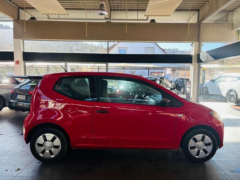 Second-hand VW up! 60 CP (44 kW) 2012 Roșu Hatchback