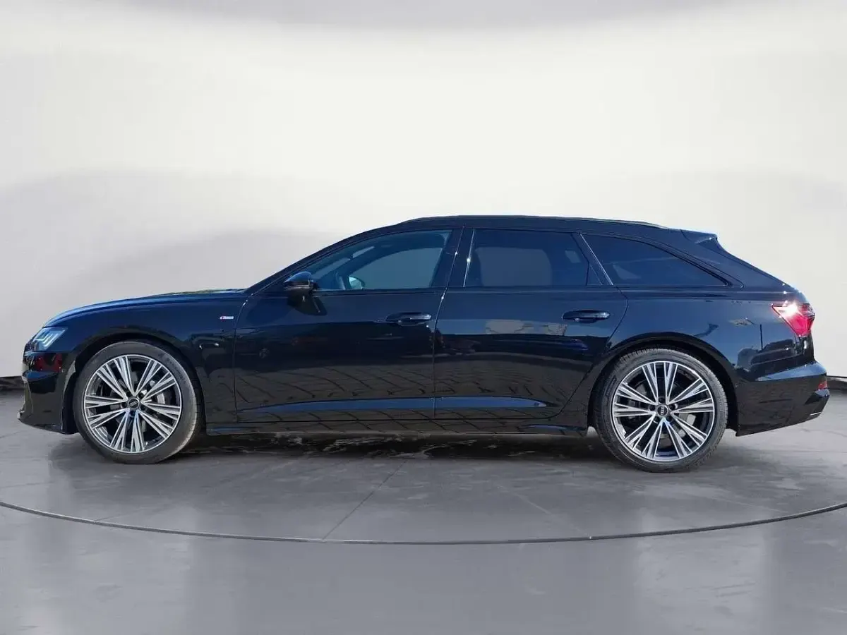 Gebraucht Audi A6 S-Line 286 PS (210 kW) 2025 Mythosschwarz metallic Kombi