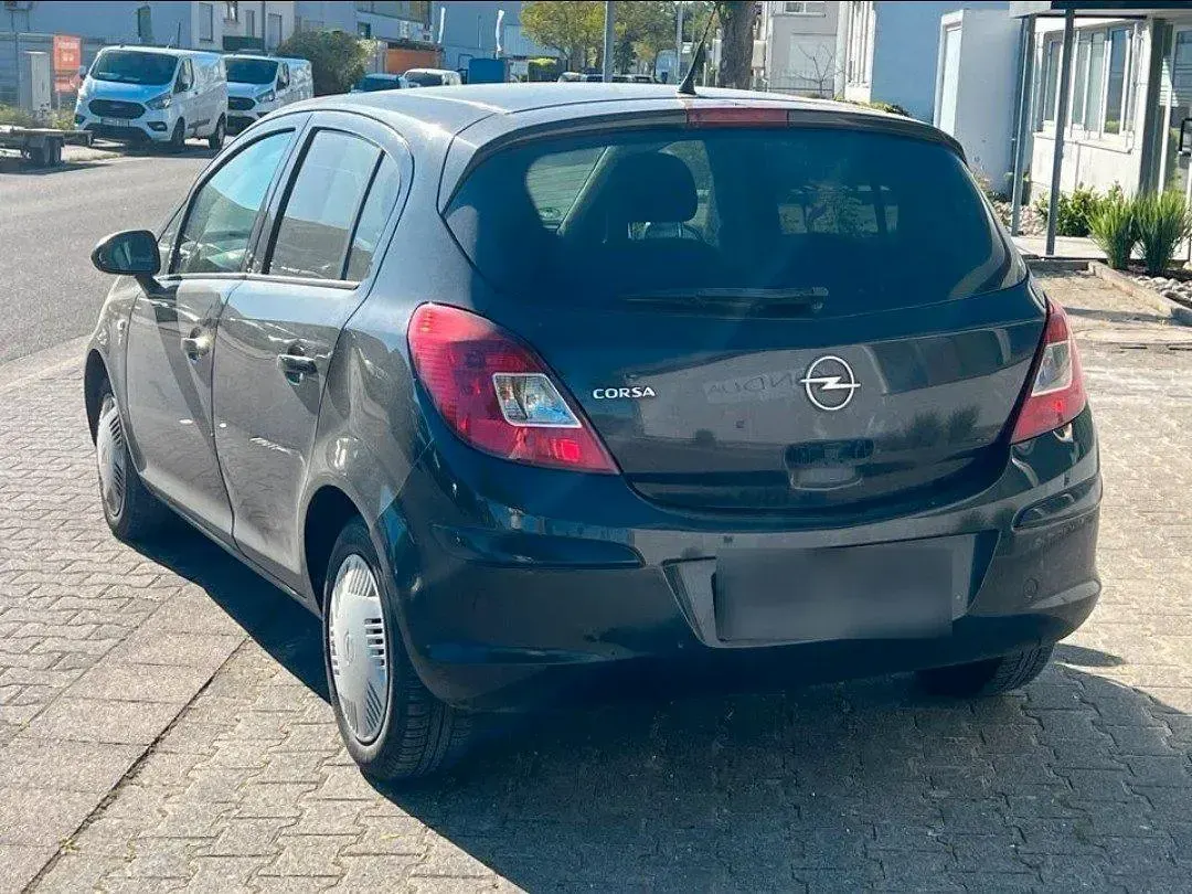 Gebraucht Opel Corsa 101 PS (74 kW) 2011 Schwarz Kleinwagen