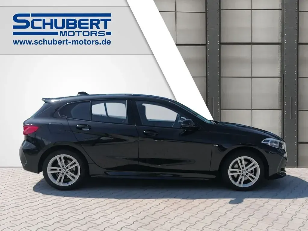 Gebraucht BMW 118 M Sport 140 PS (102 kW) 2023 Schwarz Limousine