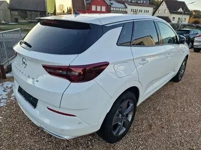 Gebraucht Opel Grandland X Elegance 131 PS (96 kW) 2023 Weiß SUV