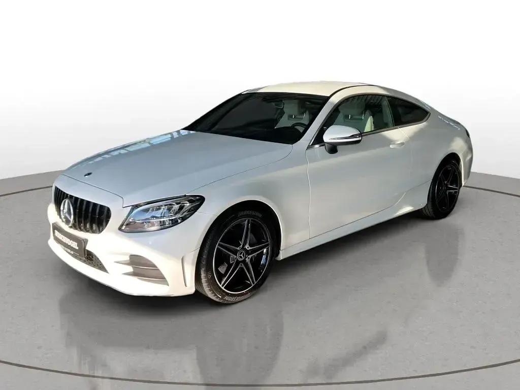 Gebraucht Mercedes C220 AMG line 194 PS (142 kW) 2023 Polarweiß uni Coupé