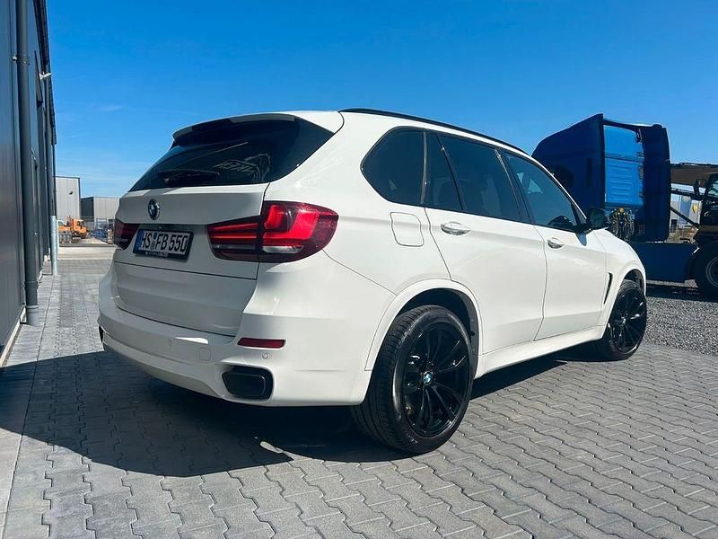 Weiß Gebraucht 2014 BMW X5 M50 Sport Line SUV | 28.900 € (Fairer Preis) - Bild 1/4