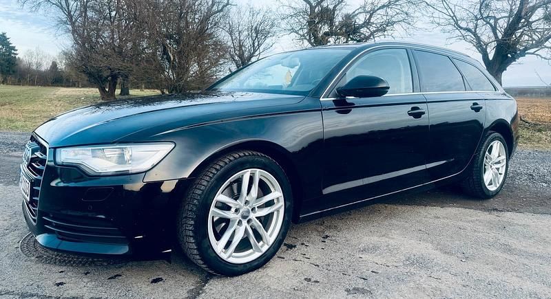 Gebraucht Audi A6 Ambiente 205 PS (150 kW) 2013 Schwarz Kombi