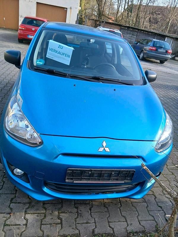 Second-hand Mitsubishi Space Star 71 CP (52 kW) 2015 Albastru Hatchback