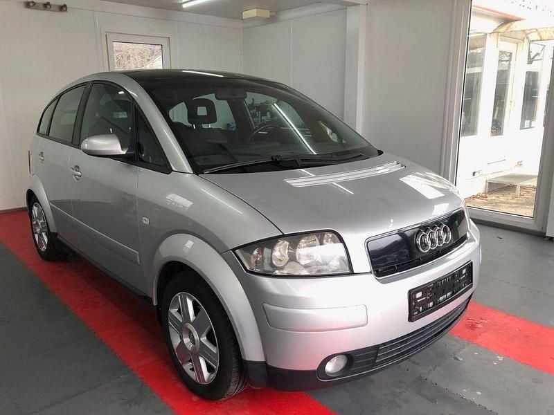 Lichtsilber metallic Gebraucht 2002 Audi A2 Kleinwagen | 3.850 € (Fairer Preis) - Bild 1/4