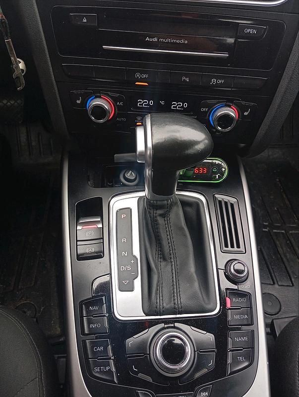 Gebraucht Audi A4 177 PS (130 kW) 2015 Blau Limousine