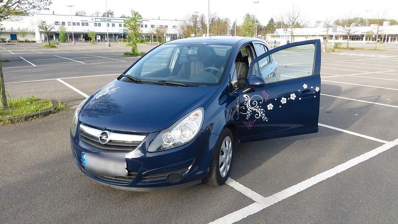 Blau Gebraucht 2010 Opel Corsa Edition Limousine | 3.500 € (Etwas zu teuer) - Bild 1/4
