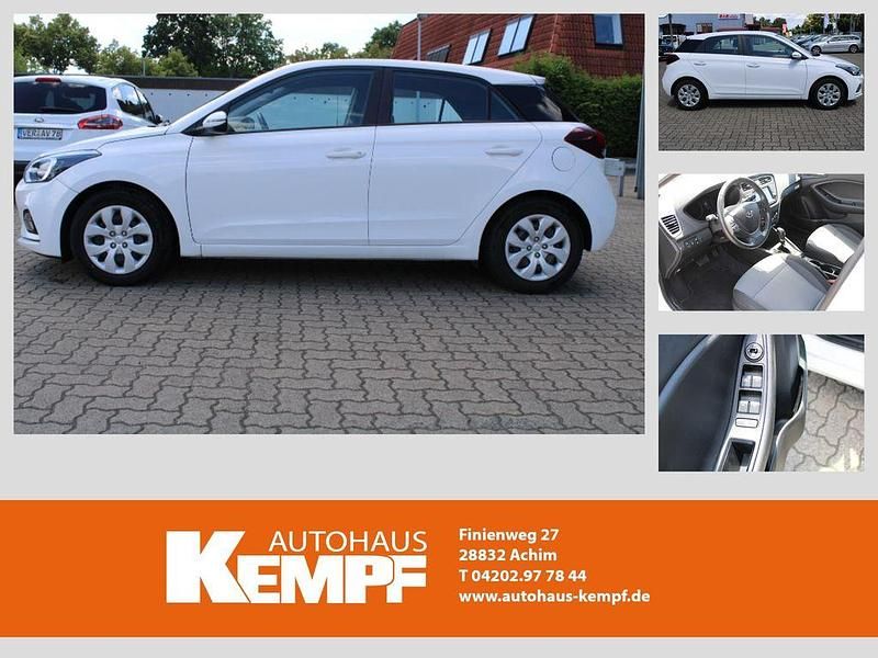 Grau Gebraucht 2020 Hyundai i20 Trend Limousine | 13.290 € (Guter Preis) - Bild 1/4
