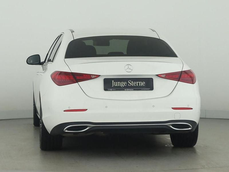 Gebraucht Mercedes C300 Avantgarde 265 PS (194 kW) 2022 Unilack polarweiss Limousine